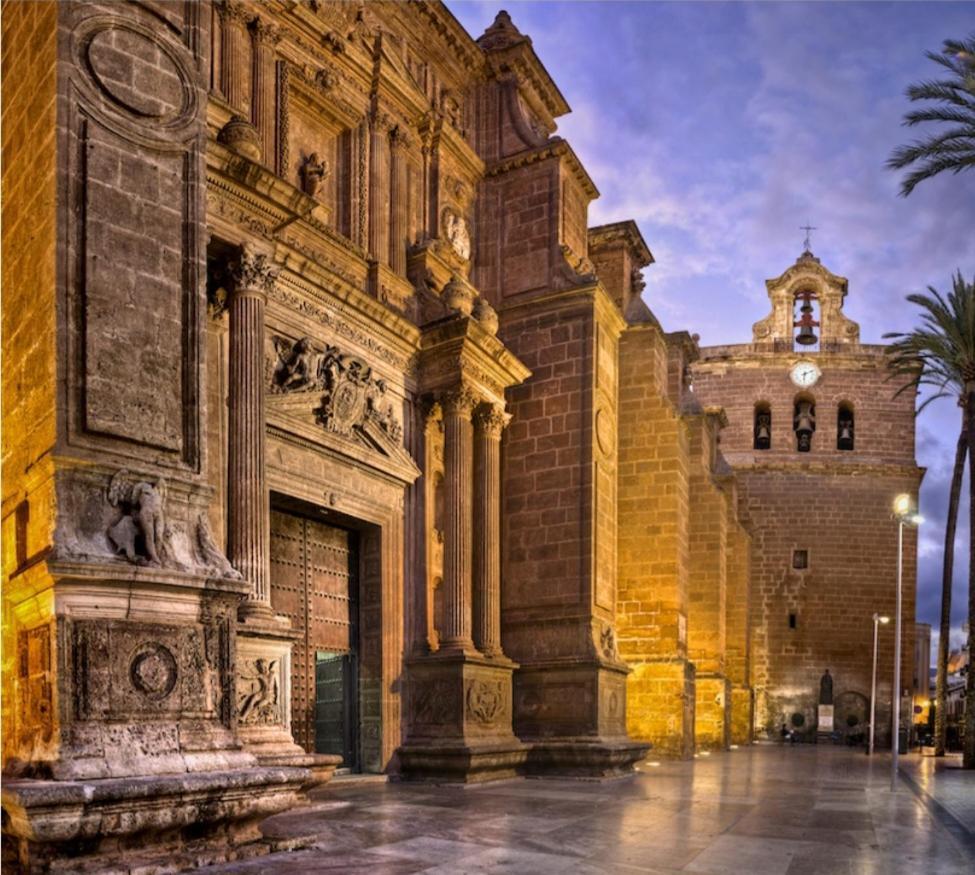 Апартаменты Piso Museo Del Realismo - Catedral - Alcazaba Con Parking Gratis - Super Wifi Альмерия Экстерьер фото